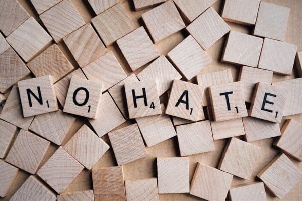 Warnings may reduce hate speech on Twitter, new study finds