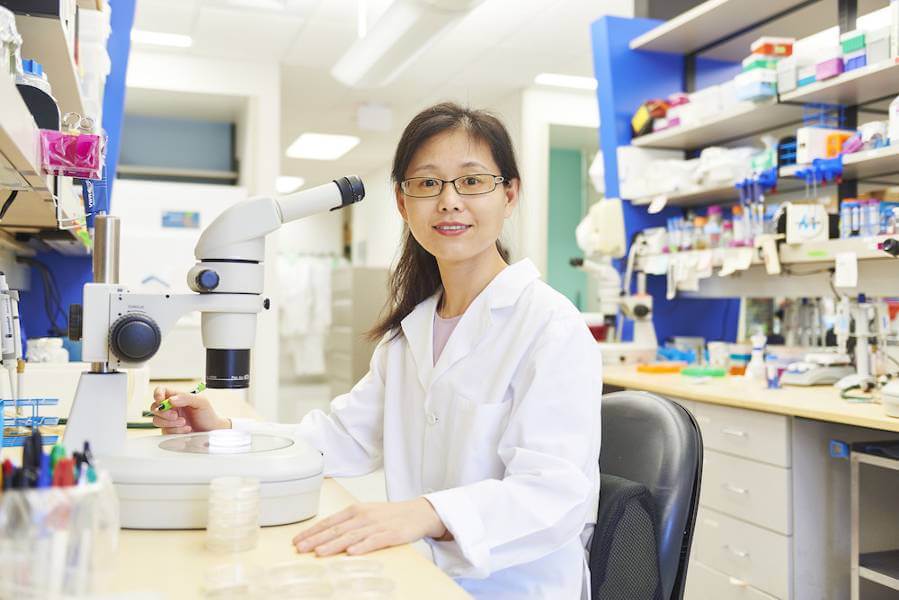 HHMI Investigator Meng Wang is studying the secrets to longevity. Her team has shown how the lysosome plays a role in aging. Credit: Anthony Rathbun/AP Images for HHMI