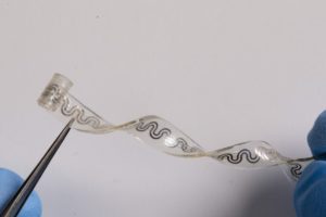 At its widest point, Northwestern’s tiny device is just 5 millimeters wide. One end is curled into a cuff that softly wraps around a single nerve, bypassing the need for sutures. By precisely targeting only the affected nerve, the device spares surrounding regions from unnecessary cooling, which could lead to side effects.