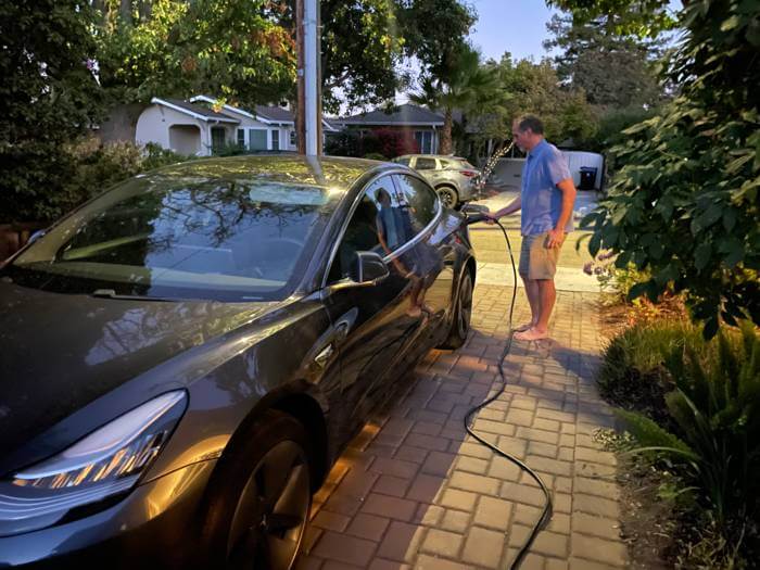 If the common charging of electric vehicles at home in the evening or overnight shifts to daytime at work as more cars go electric, then that would restrain extra costs for electricity systems, according to a new Stanford University study.