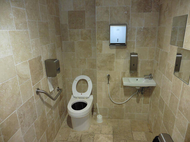 toilettes seches a separation gravitaire de la fph fabien esculier 72dpi