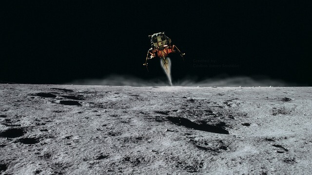 Space capsule landing on the Moon. Pixabay