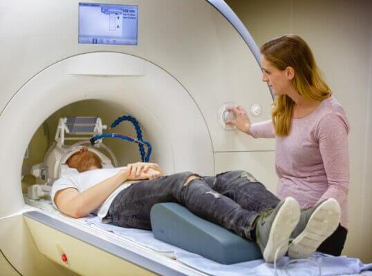 man in mri