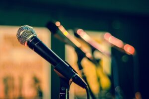 Microphone on a podium. Pixabay