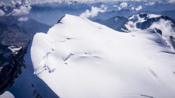 Glacier melting destroys important climate data archive