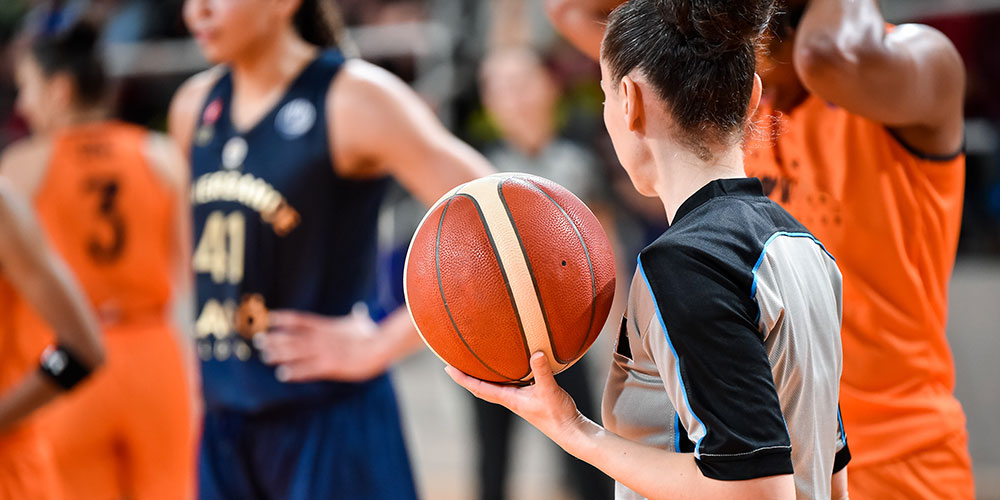 Many basketball matches are won because of points scored in free throws. (Photo: AdobeStock)