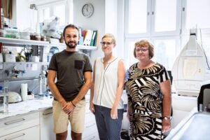 From the left: Vilém Charvát, Dr Andrea Pačesová, Dr Lenka Maletínská, head of the Pathophysiological Mechanisms of Food Intake Regulation group at IOCB Prague