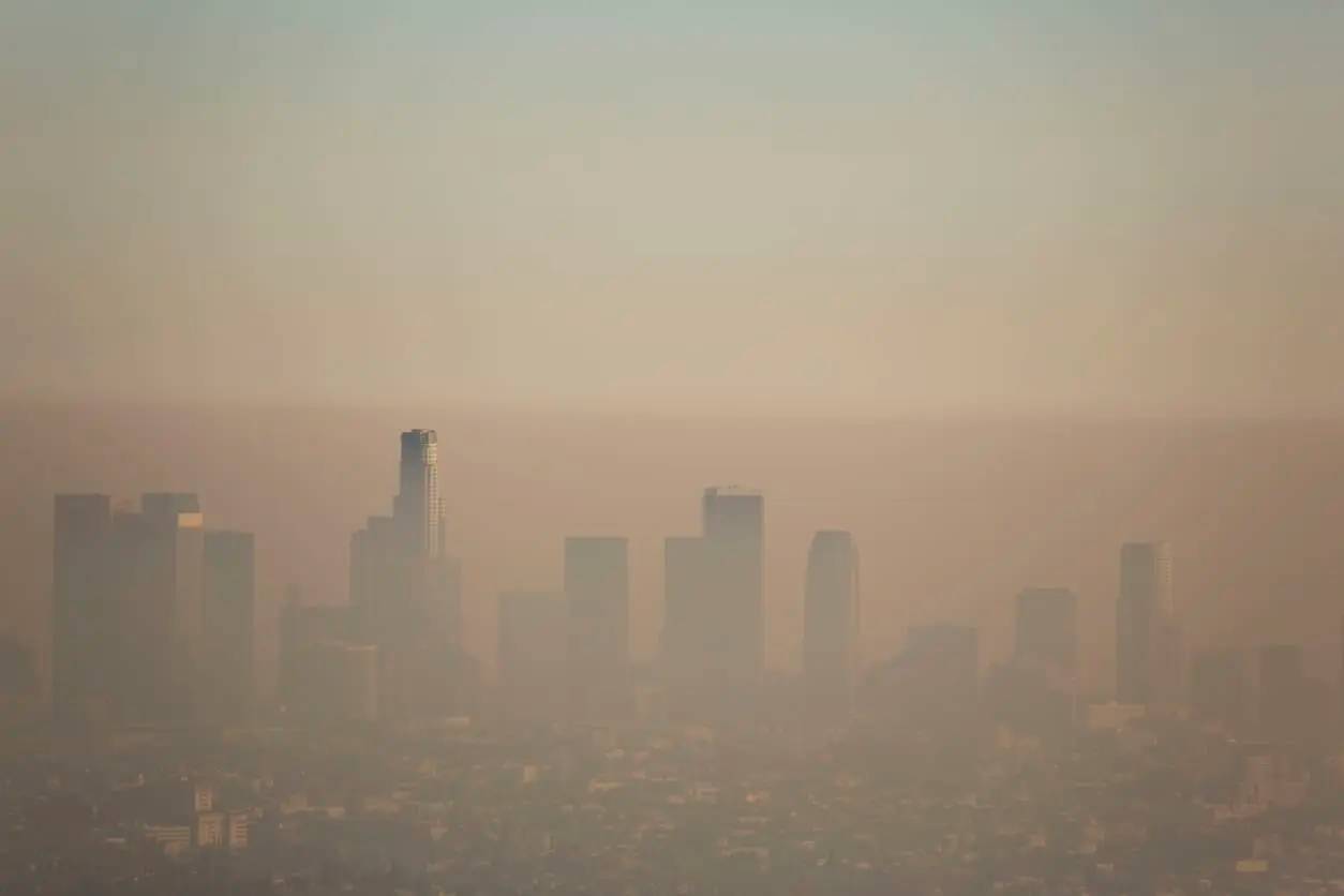 A cityscape of a hazy morning