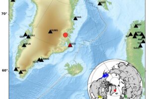 Overview of seismic stations on Greenland (black triangles), the location of the tsunami (red circle) and the nearest seismic station (red triangle), whose filtered signals are shown.