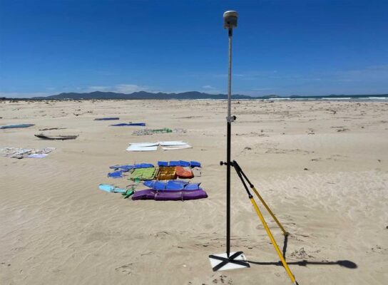 Plastic rubbish on beaches can now be seen from space