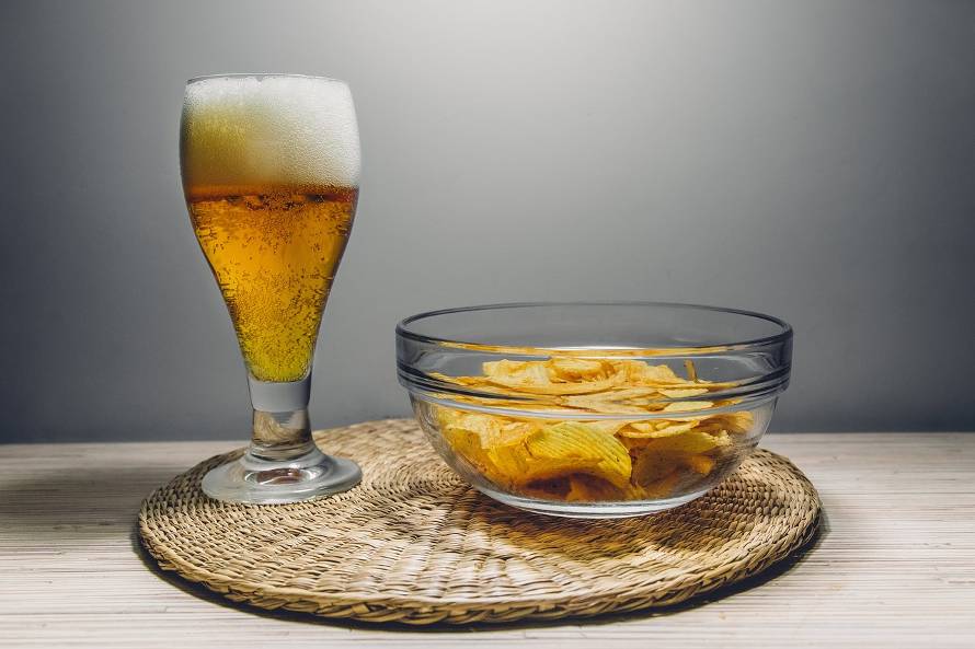 beer and potato chips