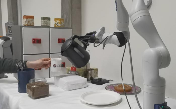 Robot Barista memecah tanah baru untuk mesin AI