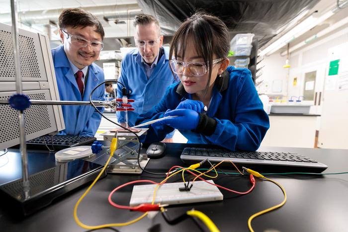 Researchers at the University of Chicago’s Pritzker School of Molecular Engineering, working with Argonne National Laboratory, have developed a novel way to det