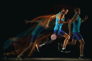 runner with artificial leg