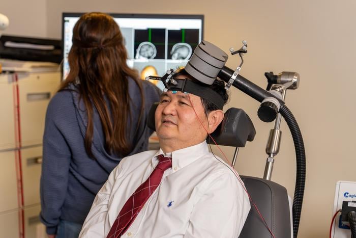 Boosting the Brain’s Braking System Helps People Smoke Less