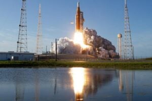 artemis launch