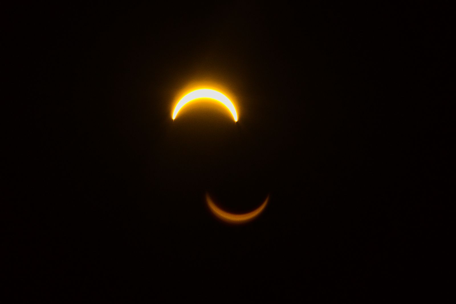 El helio se descubrió en el Sol en 1868, veintisiete años antes de que se aislara en la Tierra