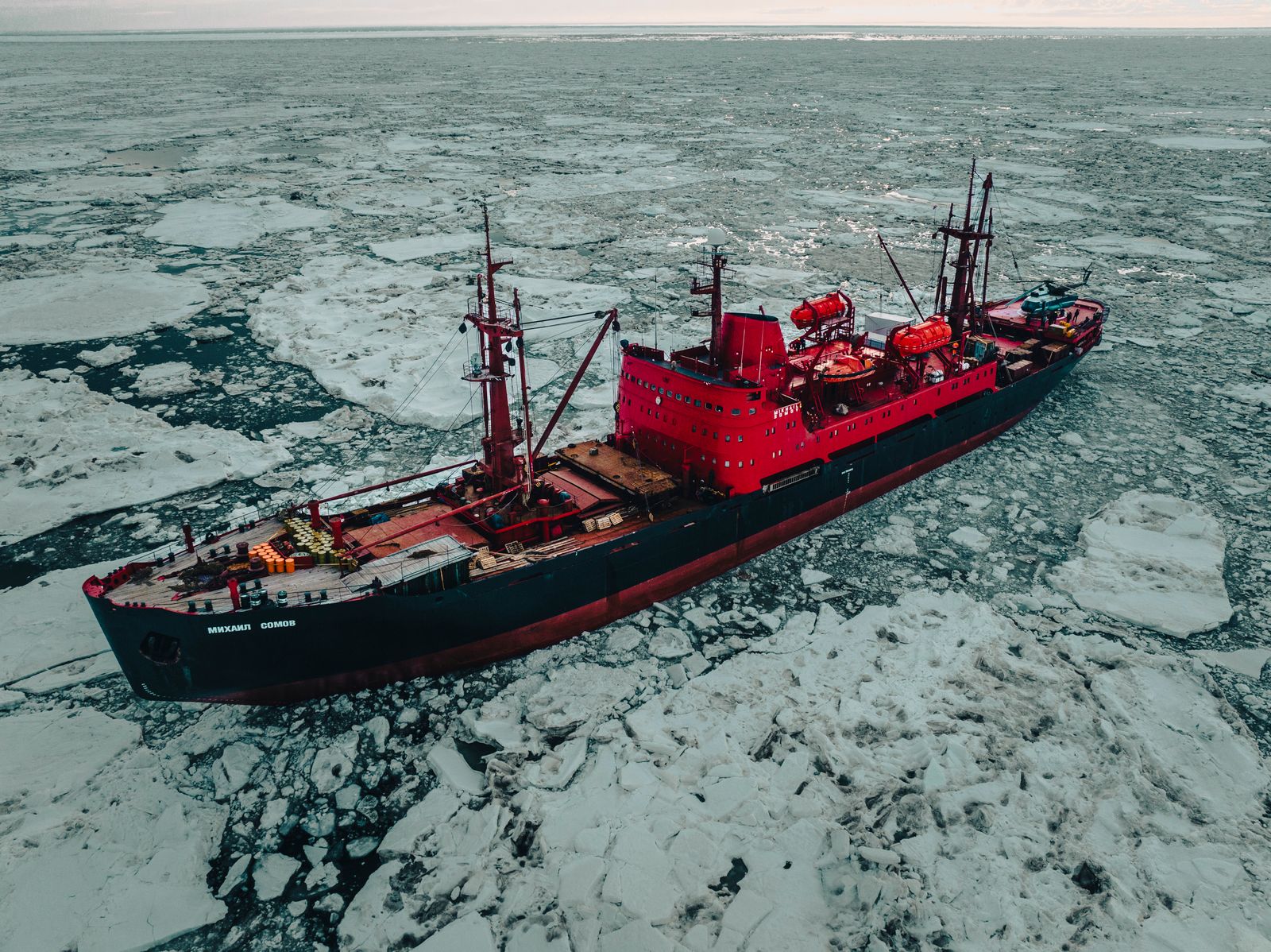 In September 2017, a research team aboard the icebreaker Polarstern spent days carefully breaking a path around their own sea-floor instrument off northeastern Greenland after the sea ice had quietly closed over the top of it, sealing a live oceanographic sensor beneath a solid white lid